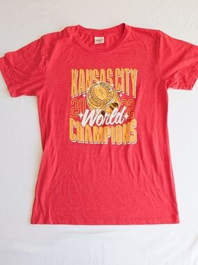 Charlie Hustle Kansas City Chiefs Shirt Mens Medium Red Short Sleeve Casual KC